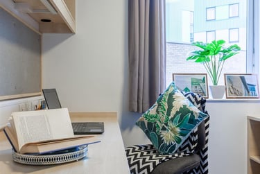 1 bed house, De Walden Way, City Centre, Bradford, BD71BD - Image 4